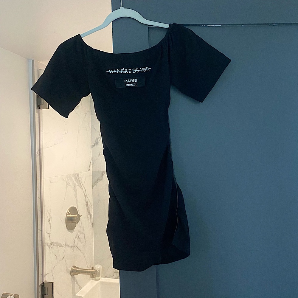 BLACK OFF SHOULDER FITTED DRESS! With packaging! MANIERE DE VOIR